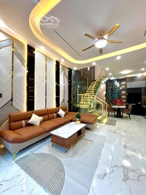 bán siêu phẩm 3 tầng hiện đại gần đường phạm hùng, hoà xuân, tp đà nẵng