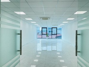 chính chủ cho thuê văn phòng 70m2 giá siêu đẹp chỉ 11 triệu tại nguyễn trãi