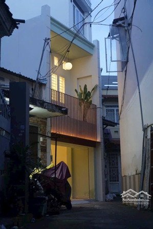 bán chính chủ, trần quý, 2tỷ460- 59,1m2, quận 11 - nhà còn mới vào ở ngay, hẻm lớn thông thoáng.