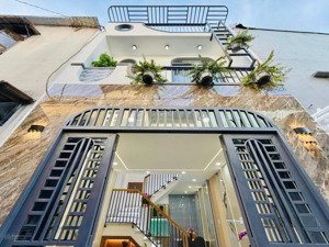 chủ cần bán nhanh nhà lê văn duyệt-p.gia định-bt,nhiều tiện ích lớn.giá 4tỷ570tr/70m2,cho thuê 28tr