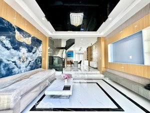 nhà mới cách chợ hưng long bình chánh 300m