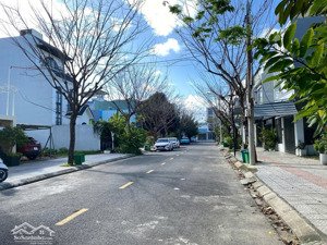 cần bán đất đường thanh lương 26 ( dt : 117 m2 , đông bắc ) - phường hoà xuân .