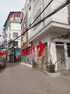 bán nhà ngay cạnh chợ sáng đại mỗ -lô góc ô tô đỗ cổng 50m giá 8.8 tỷ