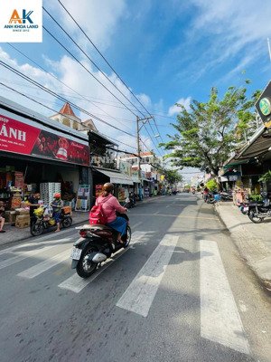 hàng ngộp- mtkd gần phạm văn đồng- 105m2- ngang 6m- phù hợp xây chdv- 14 tỷ tl