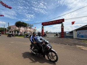 lô duy nhất khu trường lái 6x20m 950tr 75m2 thổ cư rẻ nhất thị trấn di linh. cách ql20 chỉ 300m