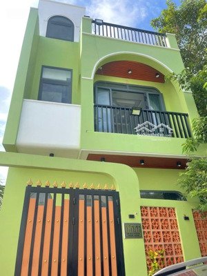 bán nhà chính chủ - bà điểm hóc môn - 3tầng mới - 100m2 - vào ở liền - hxh - sổ riêng - nhỉnh 5 tỷ