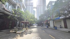 còn sót lại 1 lô duy nhất 90m2 đất gs2 giáp cc bcons gần big c đông hòa - tp hcm; giá 8.7 tỷ có tl