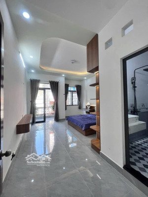 nhà 4.5mx18m. đúc 1 trệt 3 lầu. đường lê văn khương cần bán.