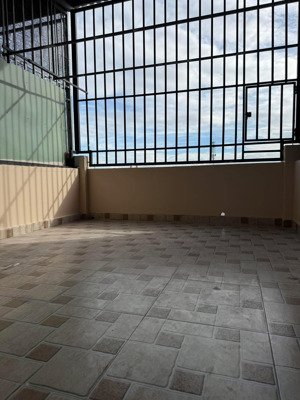 5,35 tỷ - siêu phẩm 4 tâng - hẻm xe hơi 6m - 4pn, 3wc, 2 sân thượng - quận 8