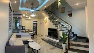 5,5 tỷ bán gấp - căn hoàn thiện xẻ khe, view công viên centa city - thuỷ nguyên, hải phòng