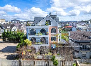 khách sạn 2 mặt tiền đường hùng vương, ưu điểm nổi bật view đẹp vĩnh viễn, không bị che chắn