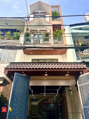 cần ra hàng nhanh căn trên đường cmt8 trung tâm quận 10. đang cho thuê 25 triệu/tháng.