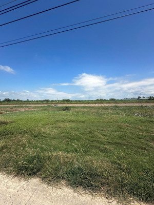 chính chủ gửi bán dt 130m2 full thổ shr pháp lí chuẩn cách biển tân điền 700m chốt giá 490tr