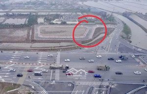 lô đất to 356m2 với gần 26m mặt tiền gồm lô mặt đường đẹp nhất dự án đấu giá