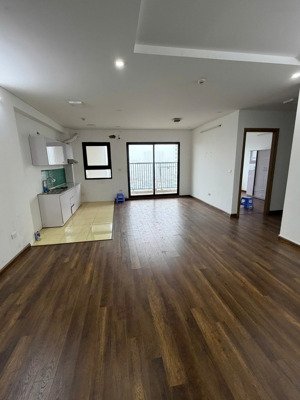 cho thuê chung cư viễn đông star số 1 giap nhị- hm,100m, 3 pn cơ bản 11 triệu