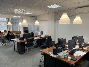 chính chủ cho thuê văn phòng tại trần thái tông, diện tích 65m2 giá chỉ từ 12,5tr, liên hệ ngay