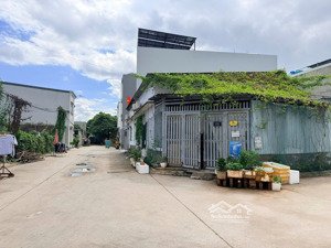 bán nhà phố khu phân lô đường nguyễn đôn tiết p.bình trưng đông quận 2