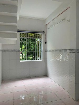 cho thuê phòng trọ 14m2 tại phường 4, tân bình, 2,5 triệu vnd, view đẹp, tiện ích đầy đủ