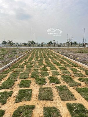 bán căn góc vườn hoa trục 42m cổng vào dự án