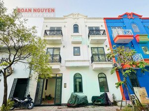 nhà shr 3tầng 4pn ngập ánh sáng, khu đồng bộ tx52 đường 12m cây xanh mát, btct kiên cố, gần chợ