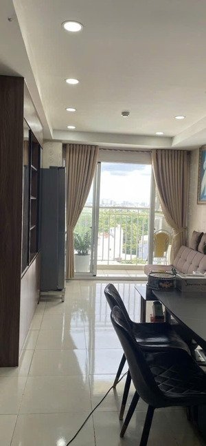 cho thuê ch carillon 5, gần đầm sen dt 70m2 2pn 2wc full nội thất giá 11 triệu. liên hệ: 