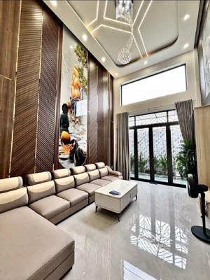 mặt tiền 4 tầng 4x20m khu tên lửa. chỉ 9.8 tỷ