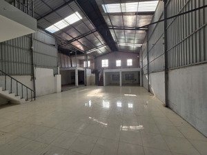 chính chủ cho thuê nhà xưởng thạnh xuân q12. dtsd: 360m, nền gạch men