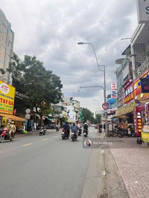 mặt tiền phú nhuận huỳnh văn bánh lê văn sỹ 3 tầng gần sân bay