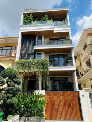 bán tòa chdv ngay mặt tiền nguyễn văn trỗi| hđt 120tr/th| dt 8x13m| sàn~800m2| hầm 8 tầng| giá 30tỷ