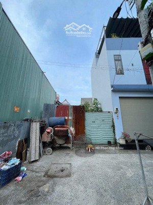 bán đất hẻm 5m phạm hữu lầu quận 7 giá: 3 tỷ 200 triệu