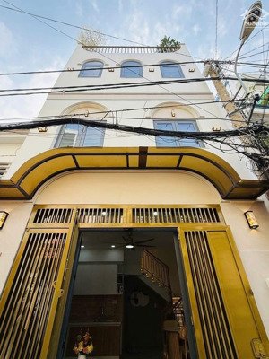 nhà đẹp liền kề khu biệt thự thống nhất, thủ đức. dt: 50m2(5mx10m)4pn 4wc. giá 4,2tỷ phù hợp gđ nhỏ