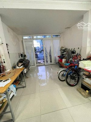 mặt tiền kinh doanh sát võ văn kiệt 80m2 nhik 7 tỷ