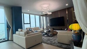 hottt. hàng hiệu chờ quý ac tới rước về bộ sưu tầm, sổ đỏ sẵn, giá tốt ib em quân để ac rước về ạ