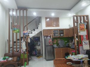 ô tô đỗ cửa nhà đẹp 3 tầng tứ hiệp ngõ thông thoáng, ô tô đỗ cửa