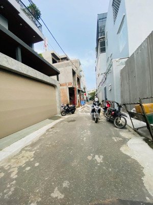 đất nền đẹp, nhiều tiện ích, giá siêu hời tại đường 9, linh tây, thủ đức, 8,2 tỷ, 90,3m2