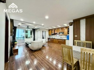 căn hộ luxury - 2n1k2wc 90m2 mới ngay lotte tây hồ, cách mặt hồ 50m - ô tô đỗ cửa