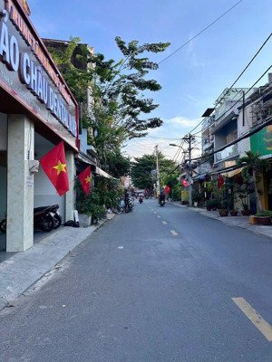 tìm mặt tiền kd thì đừng bỏ qua căn này , chủ cần tiền bán gấp