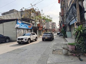 cần tiền bán nhanh lô đất 46.7m kim bảng , phù khê, từ sơn.đường thông , ô tô vào tận đất- 1.7 tỷ