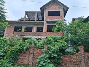 bán biệt thự kđt cầu bươu. 360m 3 tầng, mặt tiền 20m , giá 59 tỷ.