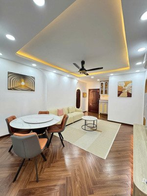 bán chung cư hưng vượng 3 phú mỹ hưng 74m² 3pn 5.6 tỷ sh. lh: hòa đất vàng
