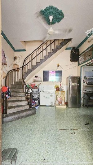 siêu phẩm 2 tầng - hiếm có ngang 4.5m - tân hòa đông - nhỉnh 3 tỷ