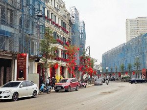 bán liền kề trục đường 40m hoàng quốc việt kéo dài, vốn ban đầu 8 tỷ