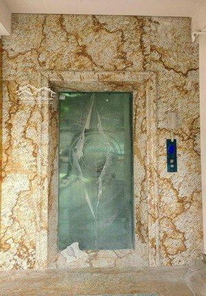 tôi cho thuê nhà đẹp, sát trần nhân tông, mai hắc đế, triệu việt vương, thang máy; 153m2* 5t- 51 tr