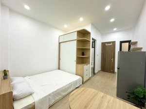 cho thuê chdv phòng sát bên sân bay ,cv gia định ,full nội thất