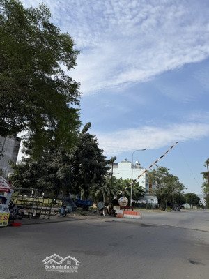 bán nền nhà phố kdc vạn phát hưng đường số2 liên hệ: ms.thảo