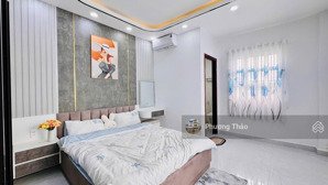 bán nhà phố đường chuyên dùng 9 quânn 7 cũ liên hệ: phương thảo