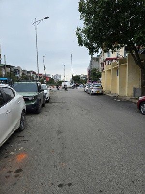 bán nhà riêng tại ngô thì sỹ - hà đông 70m - mặt tiền 4m. 2 ngõ oto trước sau thông kinh doanh