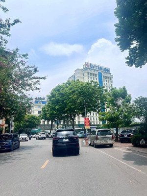 siêu phẩm nguyễn sơn - bv tâm anh. 5 tầng - 2 mặt tiền. 71m phù hợp tòa building - khách sạn.