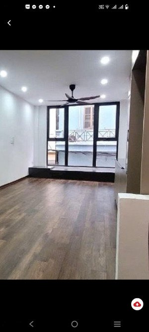 ngay gần mặt phố cầu diễn - lô góc - ô tô tránh - kinh doanh - nhà 6 tầng - thang máy - mt khủng -