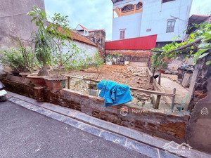 bán gấp 83m2 xuân canh mặt tiền 7m giá chỉ 7 tỷ khu dân cư văn minh.